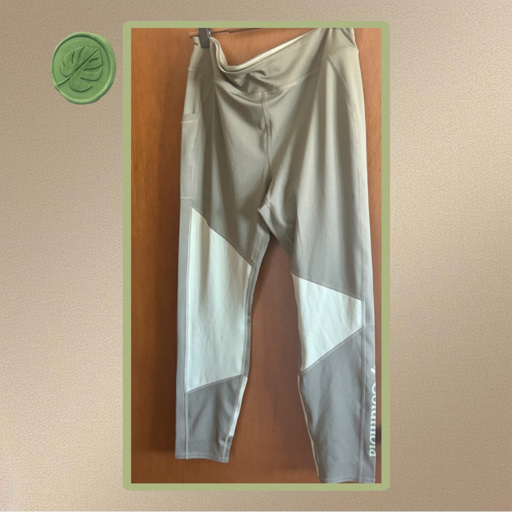 Columbia green leggings. Size Large.